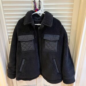 Alo Yoga Black Sherpa Edge Shacket (Jacket) with Quilted Pockets